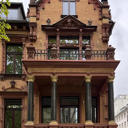 City-apartment In Altbauvilla * Niederdorla