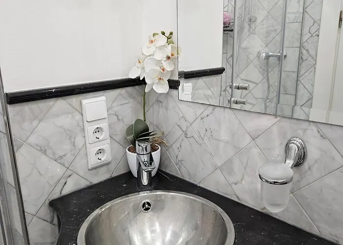 City-apartment In Altbauvilla * Niederdorla