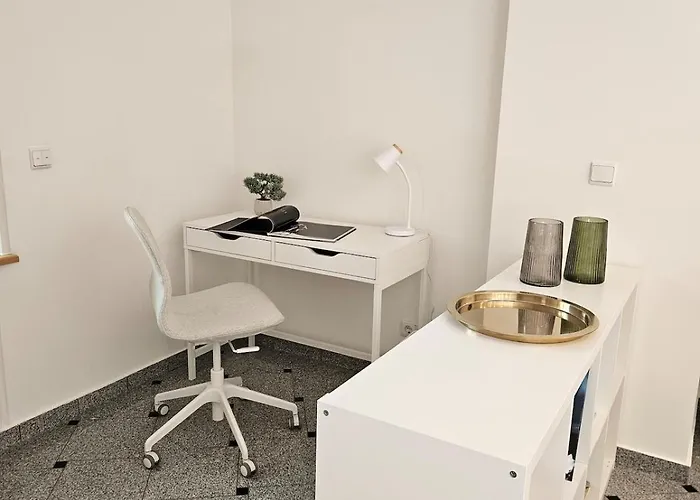 City-apartment In Altbauvilla Niederdorla